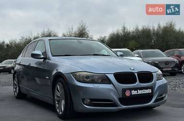 Седан BMW 3 Series 2009 в Ровно