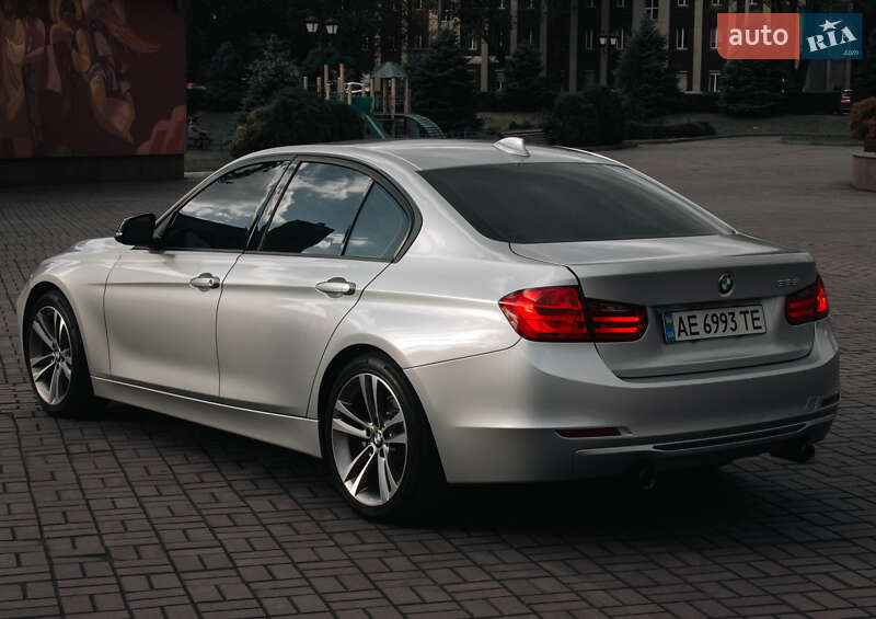 Седан BMW 3 Series 2014 в Днепре
