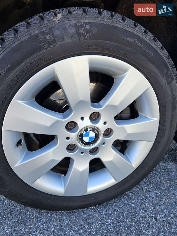 Седан BMW 3 Series 2004 в Чернігові
