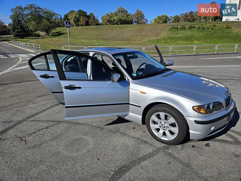 Седан BMW 3 Series 2004 в Чернігові