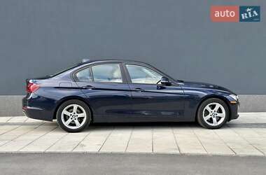 Седан BMW 3 Series 2013 в 