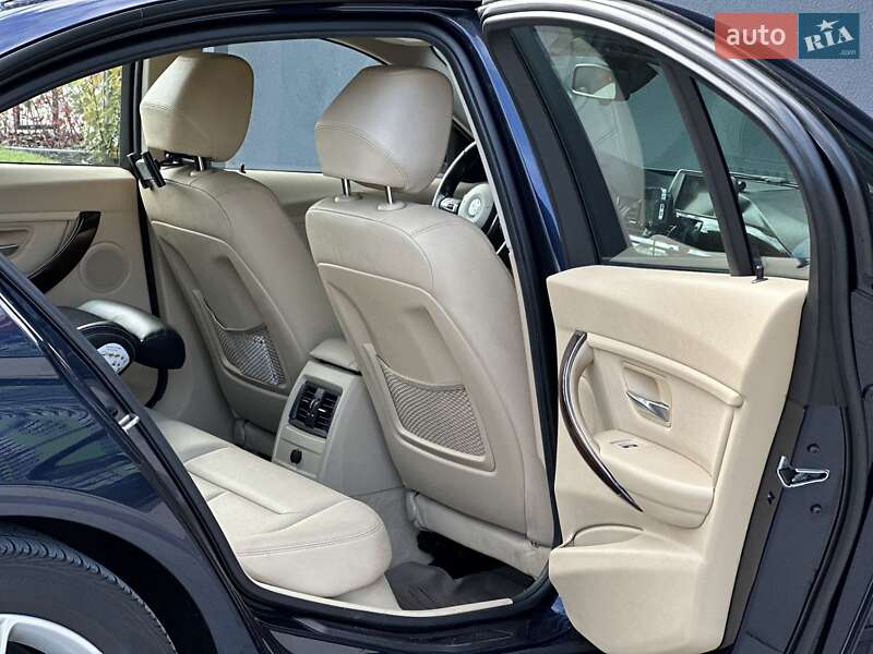 Седан BMW 3 Series 2013 в Киеве