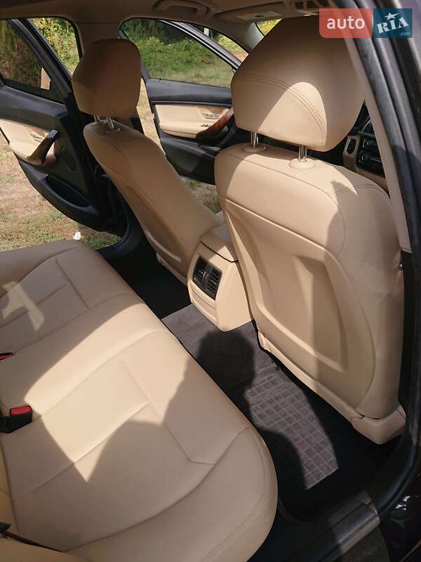 Седан BMW 3 Series 2016 в Києві фото 5 Седан BMW 3 Series 2016 в Києві