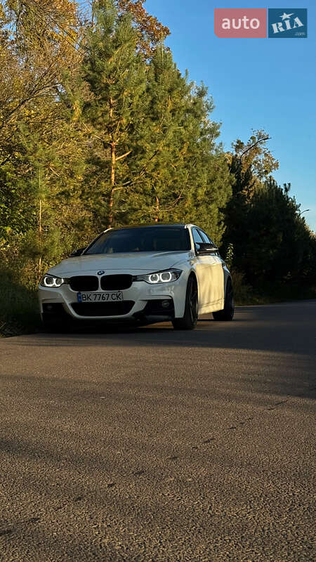 Седан BMW 3 Series 2013 в Ровно