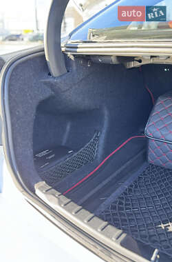 Седан BMW 3 Series 2018 в 