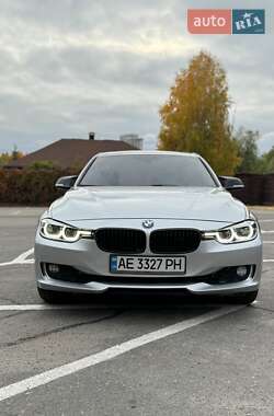 Седан BMW 3 Series 2015 в Дніпрі