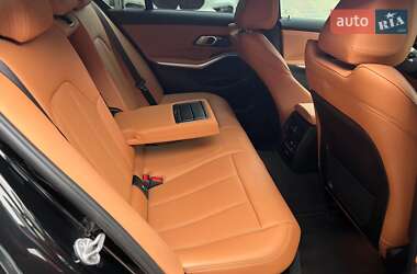 Седан BMW 3 Series 2022 в 