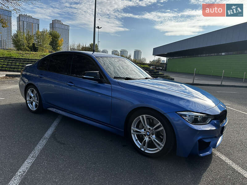 Седан BMW 3 Series 2016 в Киеве