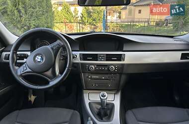 Седан BMW 3 Series 2007 в Жовкві