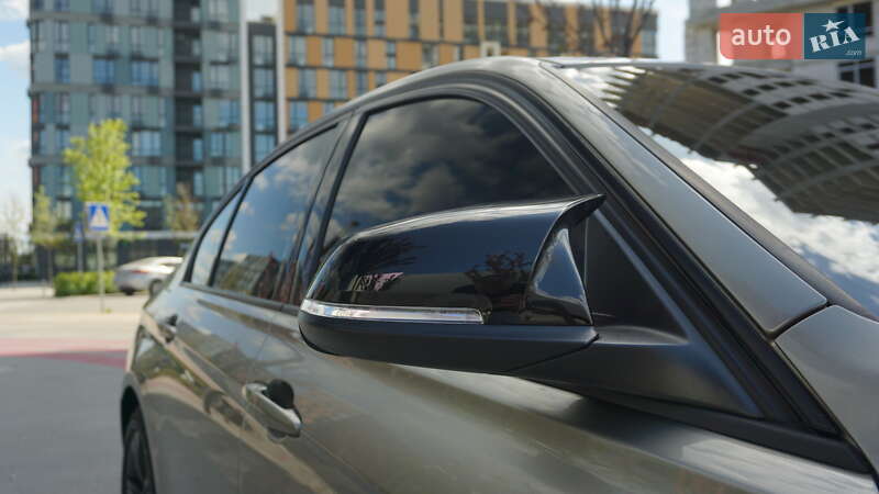 Седан BMW 3 Series 2015 в Киеве