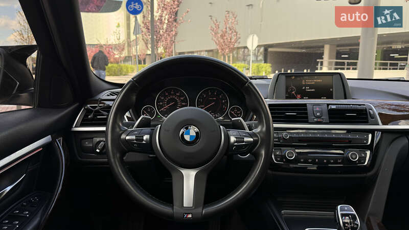 Седан BMW 3 Series 2015 в Киеве
