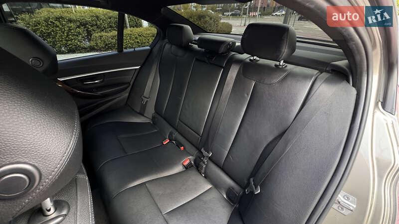 Седан BMW 3 Series 2015 в Киеве