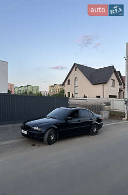 Седан BMW 3 Series 2004 в Чернівцях