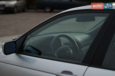 Седан BMW 3 Series 2002 в 