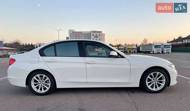 Седан BMW 3 Series 2015 в Львове фото 6 Седан BMW 3 Series 2015 в Львове