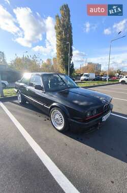 Купе BMW 3 Series 1987 в Києві