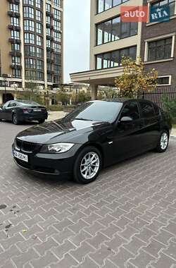 Седан BMW 3 Series 2005 в Києві