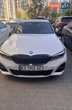 Седан BMW 3 Series 2022 в Днепре