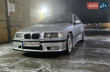 Седан BMW 3 Series 1997 в Одессе