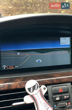 Седан BMW 3 Series 2011 в 