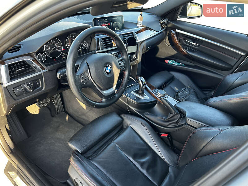 Седан BMW 3 Series 2015 в Одессе