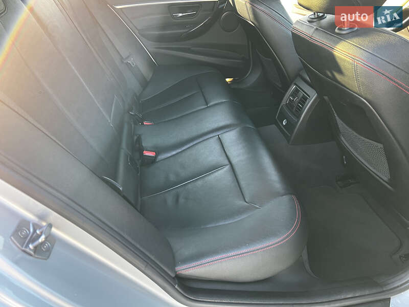Седан BMW 3 Series 2015 в Одессе