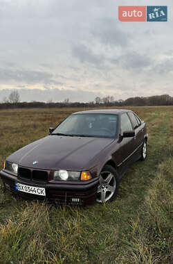 Седан BMW 3 Series 1993 в Пирятине