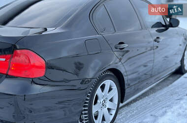 Седан BMW 3 Series 2009 в Виннице