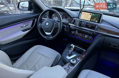 Седан BMW 3 Series 2014 в Черновцах