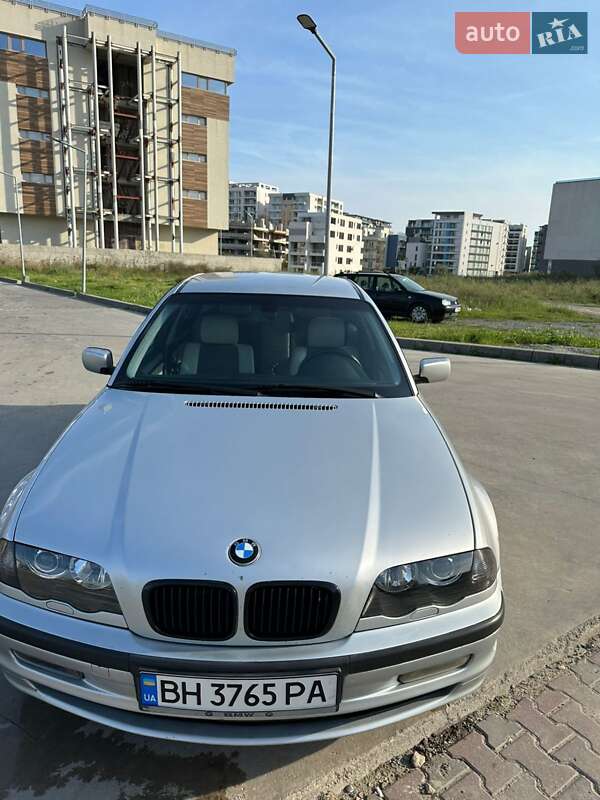 Седан BMW 3 Series 2001 в Ізмаїлі