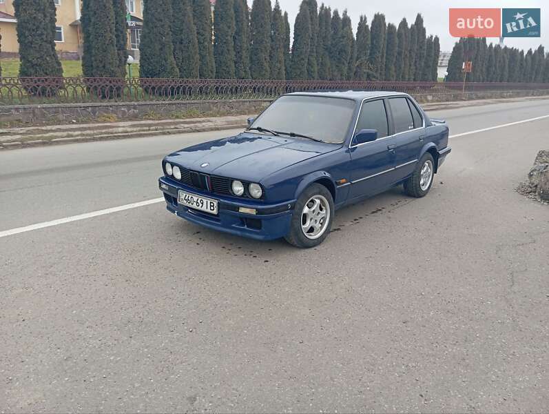 Седан BMW 3 Series 1986 в Косове