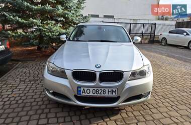 Седан BMW 3 Series 2011 в Сваляві