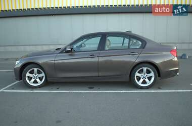 Седан BMW 3 Series 2014 в Києві