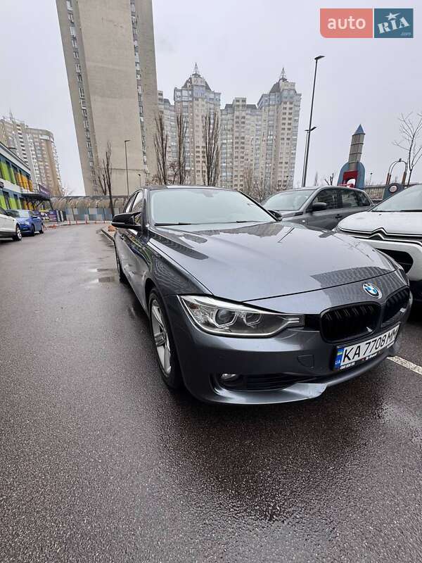Седан BMW 3 Series 2012 в 