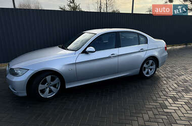 Седан BMW 3 Series 2005 в Червонограде