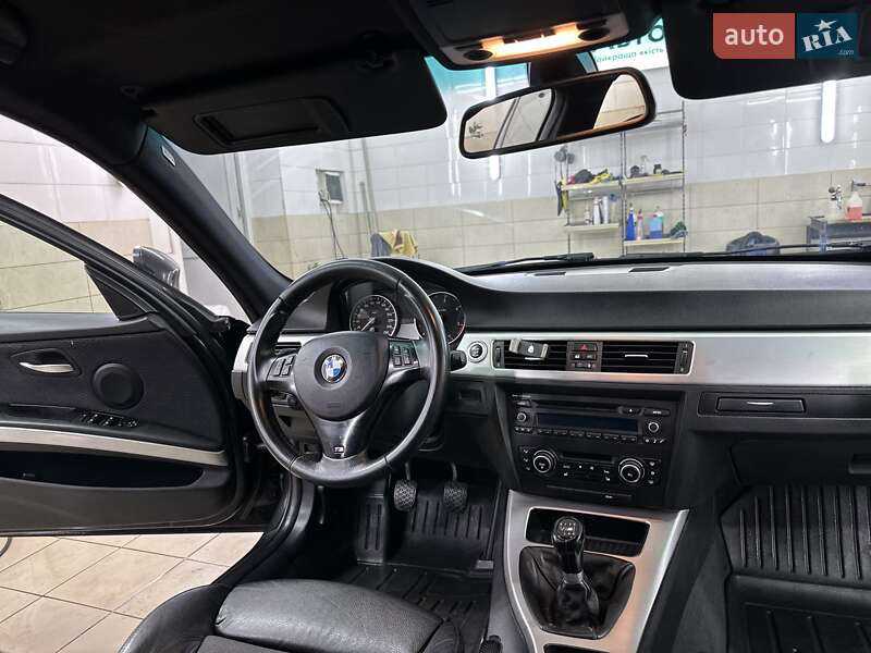 Универсал BMW 3 Series 2010 в Сумах