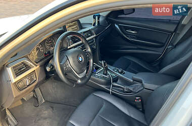 Седан BMW 3 Series 2015 в Миколаєві