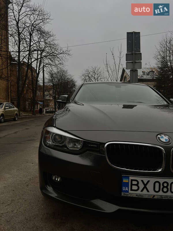 Седан BMW 3 Series 2014 в Києві