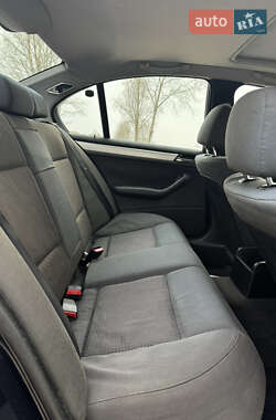 Седан BMW 3 Series 2004 в 