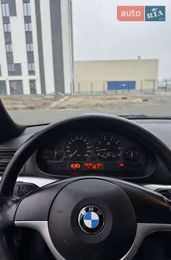 Седан BMW 3 Series 2004 в 