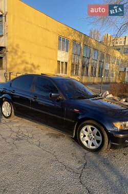 Седан BMW 3 Series 2004 в Запоріжжі