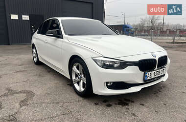 Седан BMW 3 Series 2014 в Дніпрі