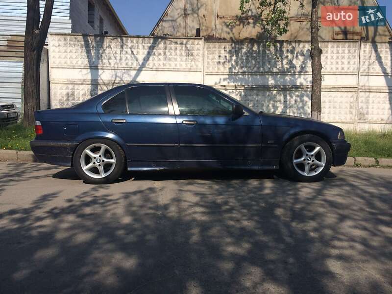 BMW 3 Series 1995 BMW 3 Series 1995