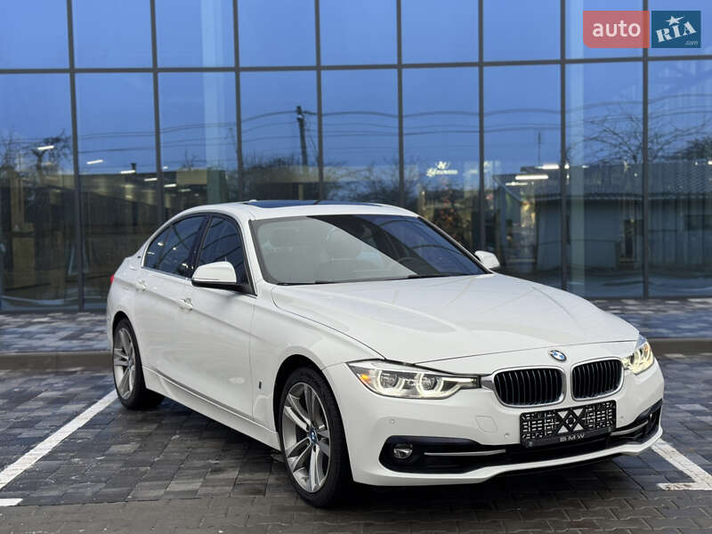 Седан BMW 3 Series 2017 в Киеве