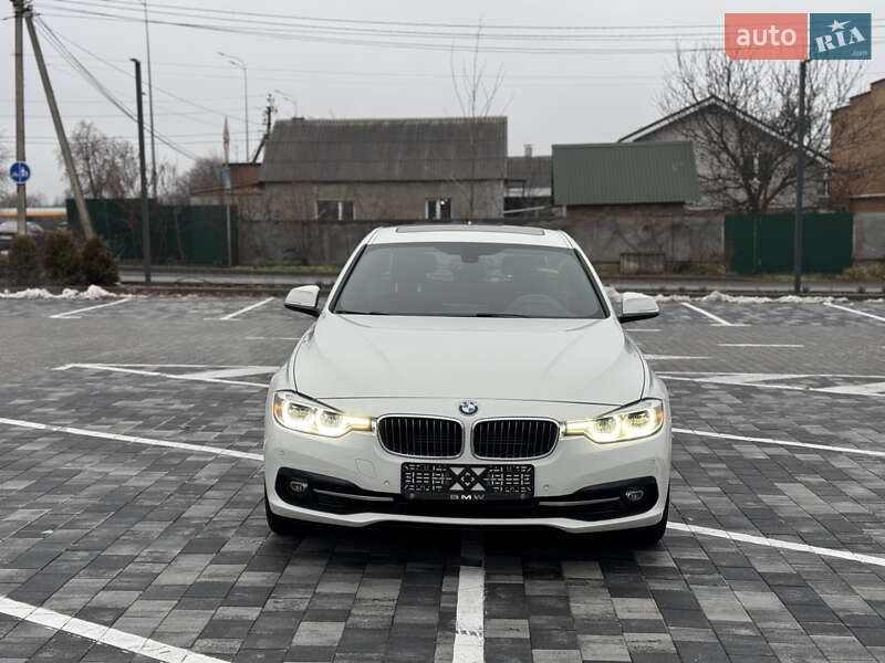 Седан BMW 3 Series 2017 в Киеве