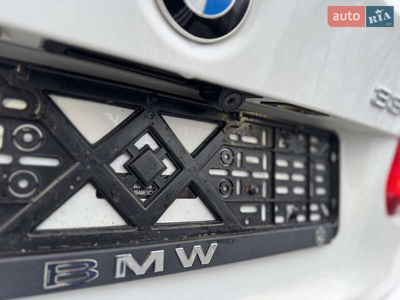 Седан BMW 3 Series 2017 в Киеве