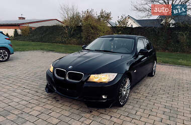 Седан BMW 3 Series 2010 в Чернівцях