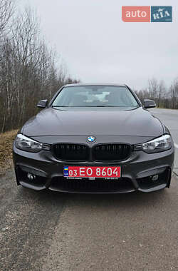 Седан BMW 3 Series 2014 в Вараші