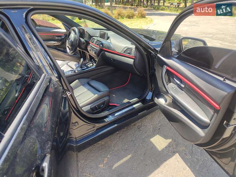 Седан BMW 3 Series 2014 в Умани