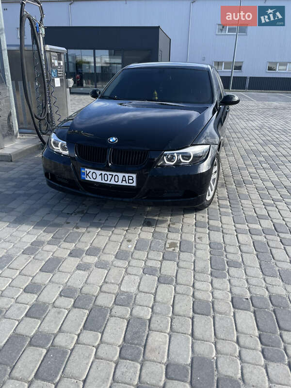 Седан BMW 3 Series 2006 в Страбичевом